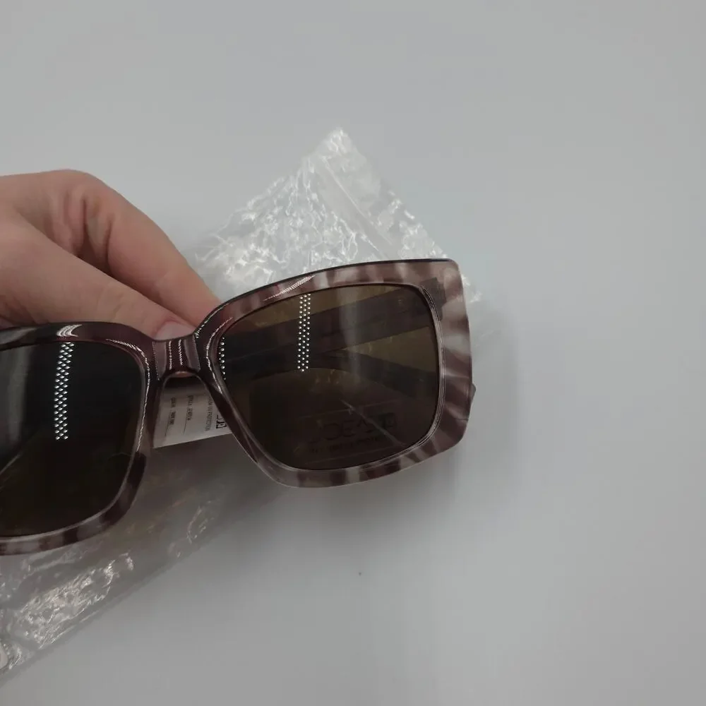 Joe’s Jeans Tortoise Shell Sunglasses in Taupe Tort